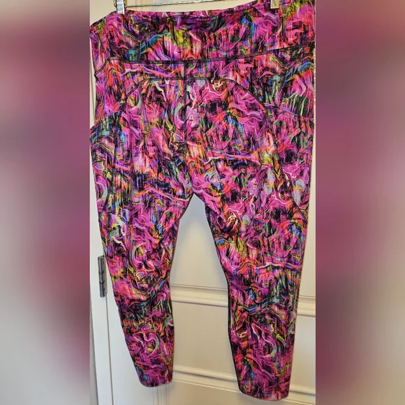 Multi Color Fast And Free High Rise Crop - Picture 4 of 5